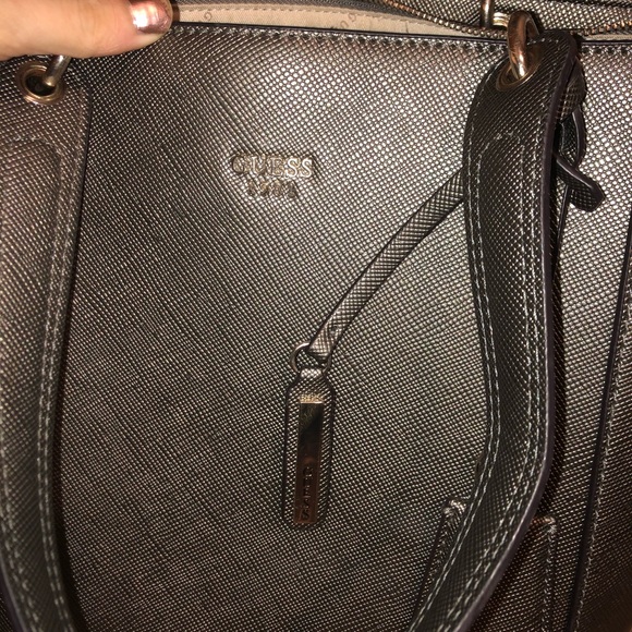 Guess Tote Bag - Picture 5 of 5